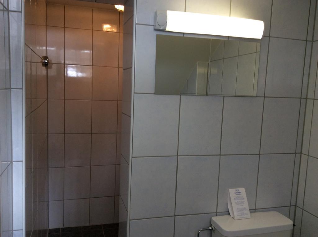 Hotel Restaurant Jungfrau ラウターブルンネン 部屋 写真