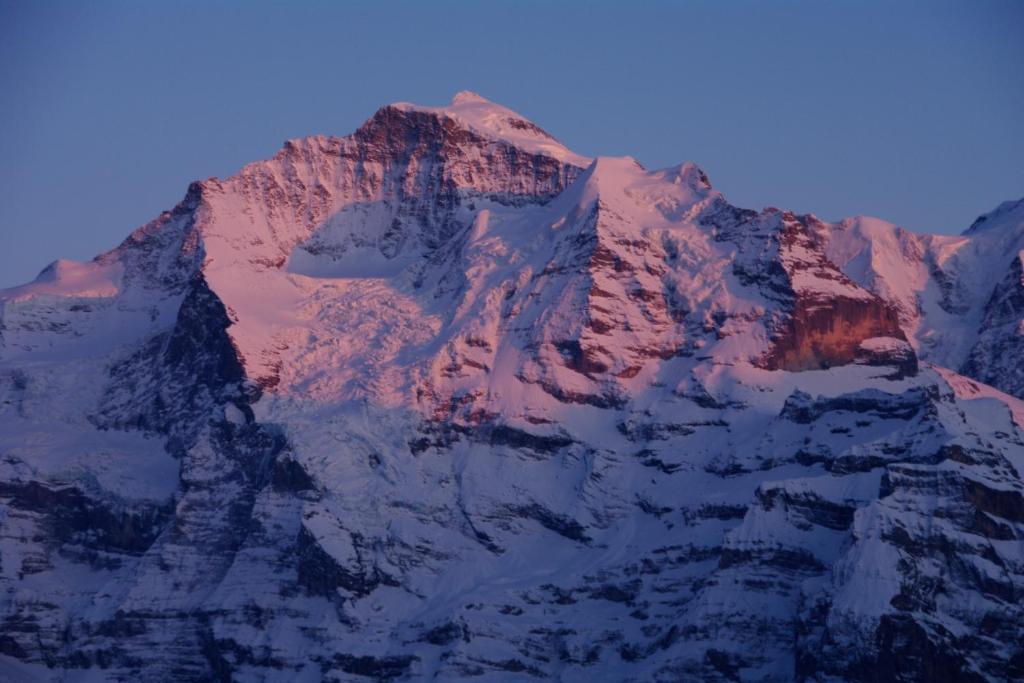 Hotel Restaurant Jungfrau ラウターブルンネン 部屋 写真